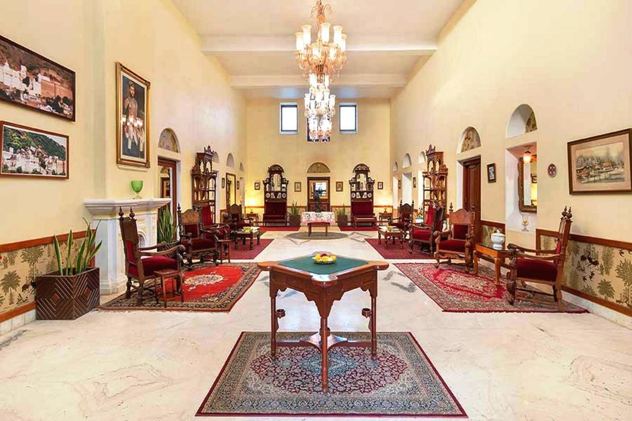 Kesar Bhawan Palace Mount Abu Exterior photo